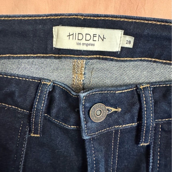 HIDDEN Dark wash cargo jeans - women’s 28 - Picture 4 of 9